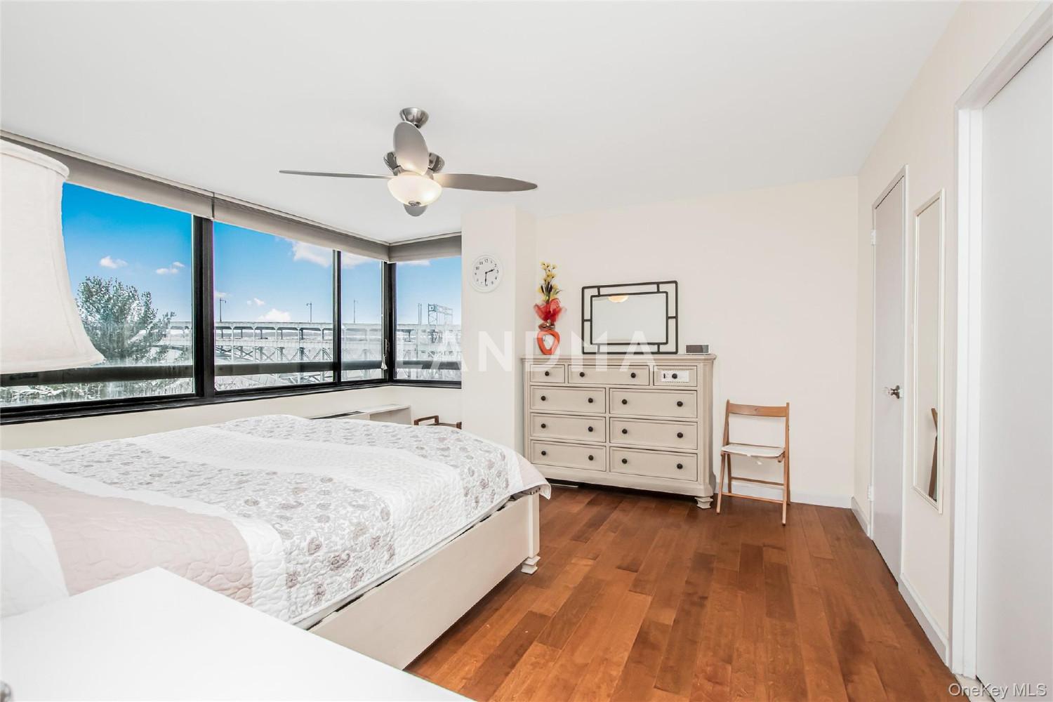2287 Johnson Avenue  Unit 6A 官网图片 13