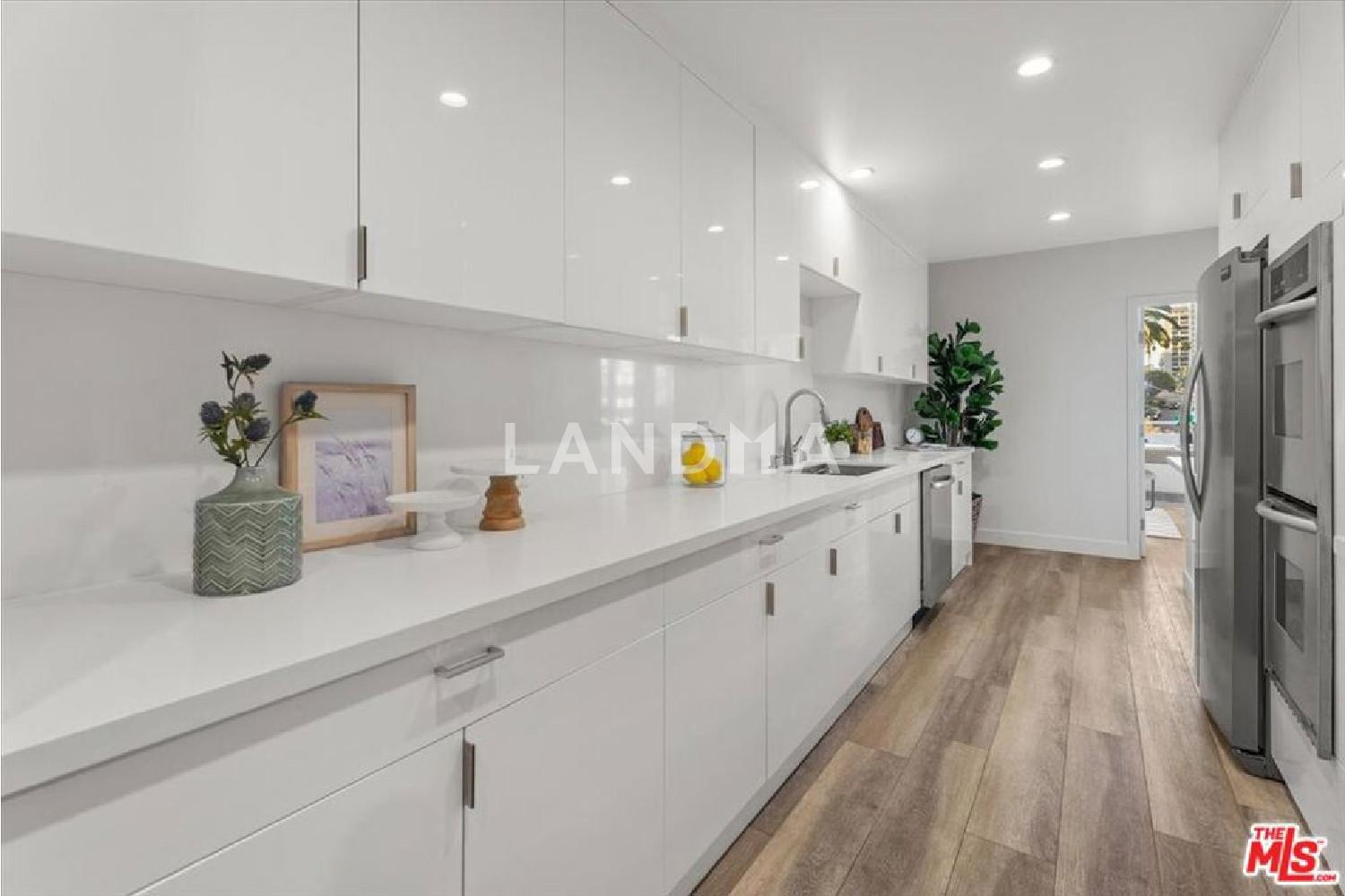 1333 S Beverly Glen Boulevard #405 官网图片 8