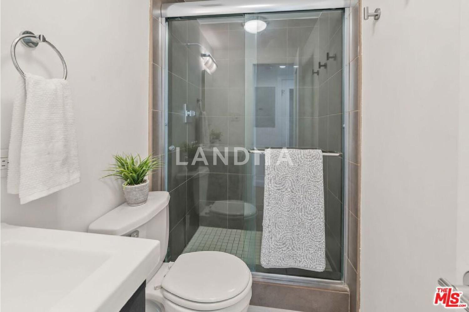 1525 N Hayworth Avenue #302 官网图片 40