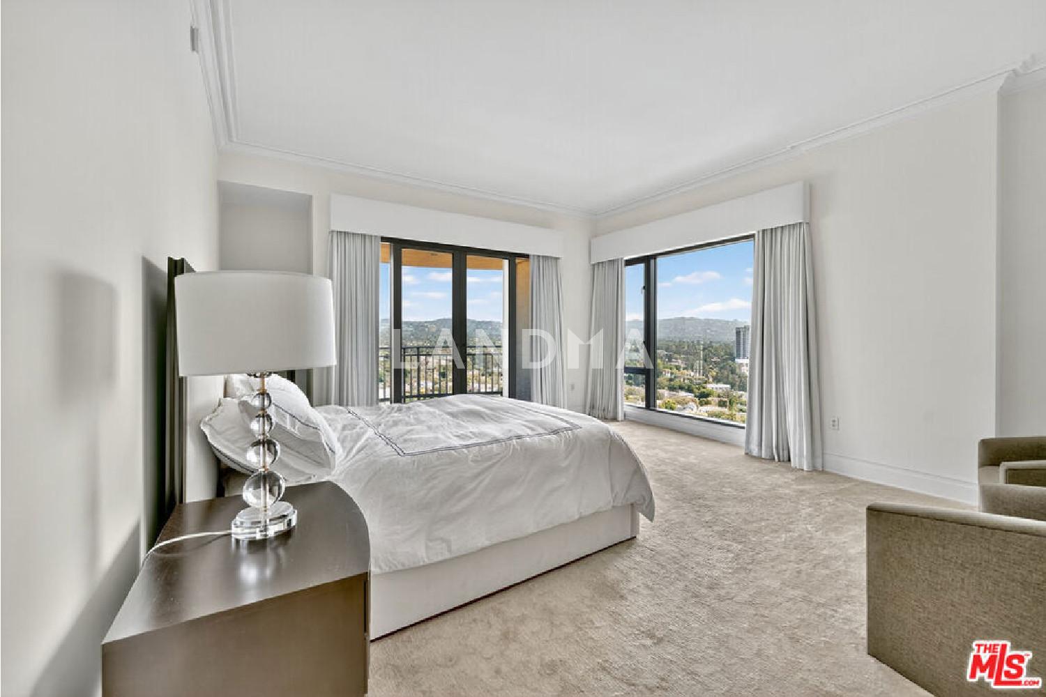 10727 Wilshire Boulevard #1802 官网图片 12