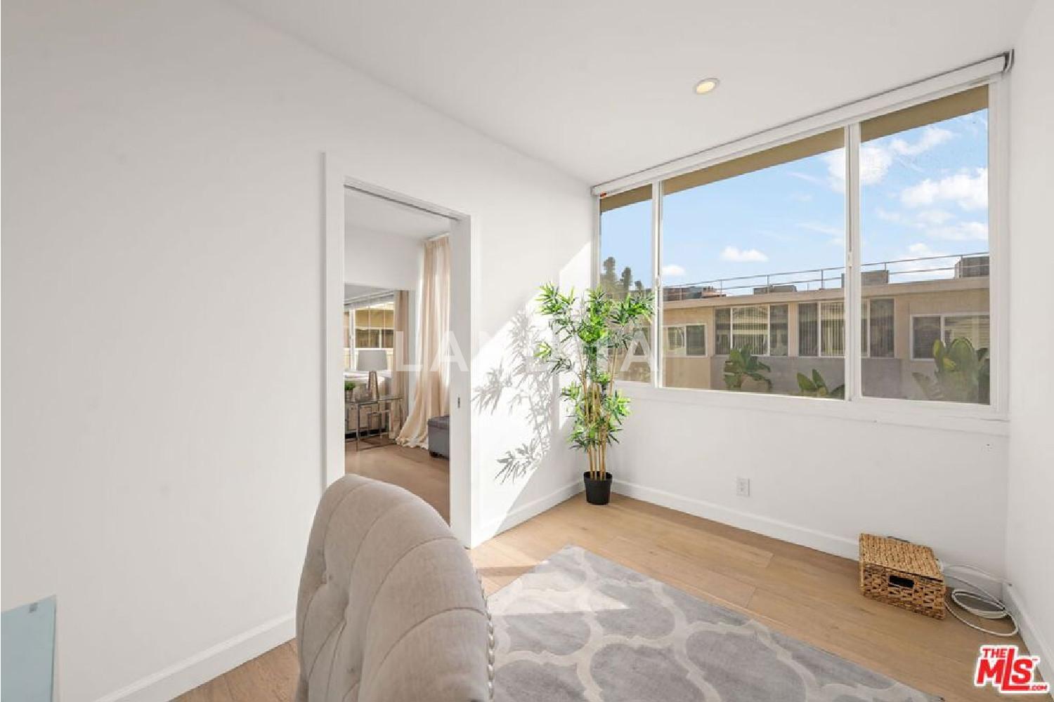 1525 N Hayworth Avenue #302 官网图片 11