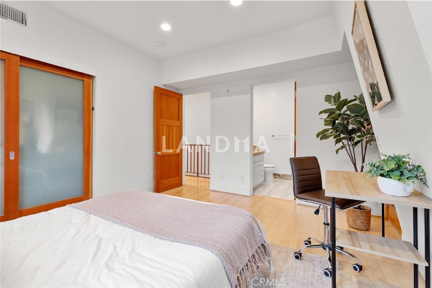 2323 S Beverly Glen Boulevard #9 官网图片 46