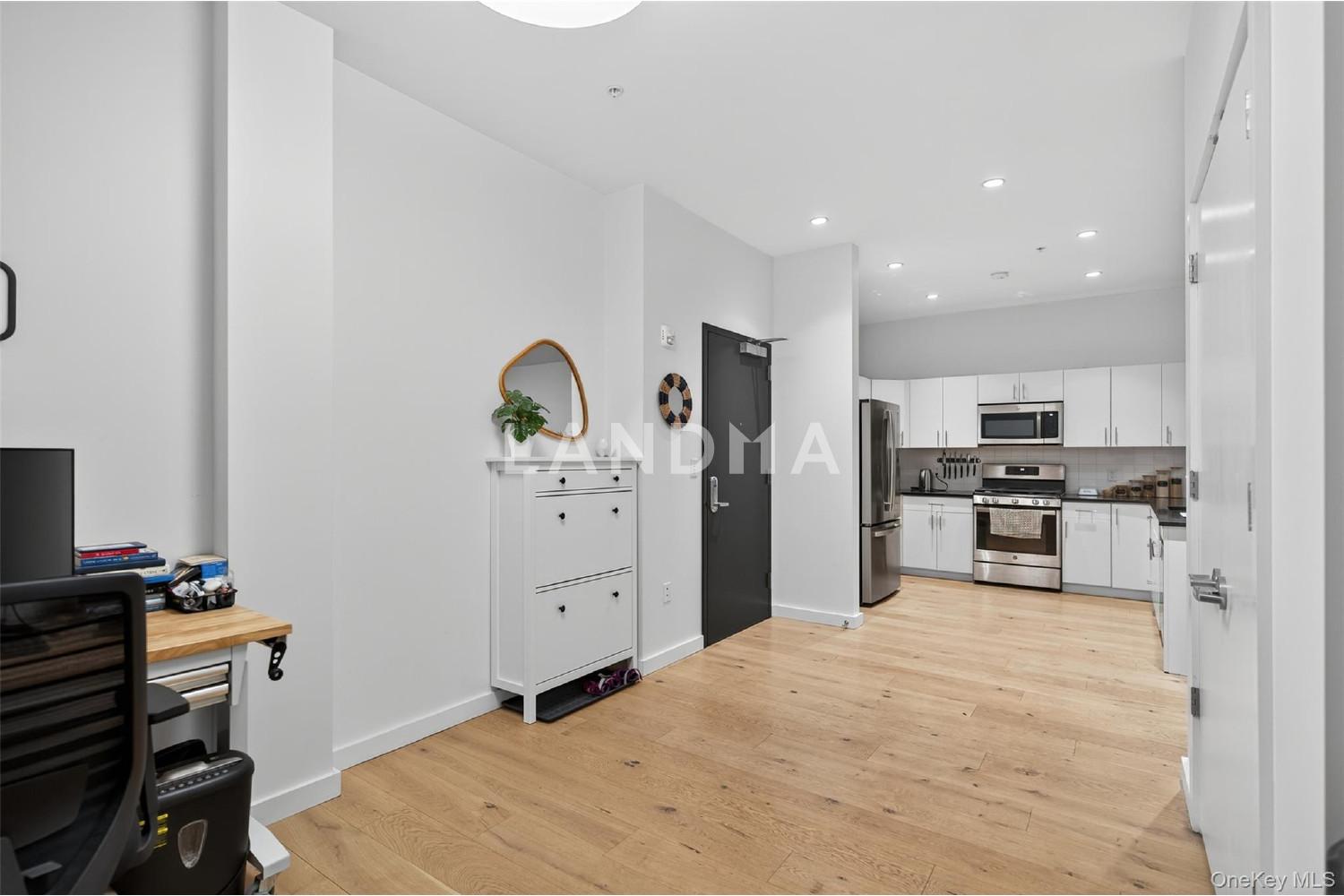249 Main Street  Unit 305 官网图片 4