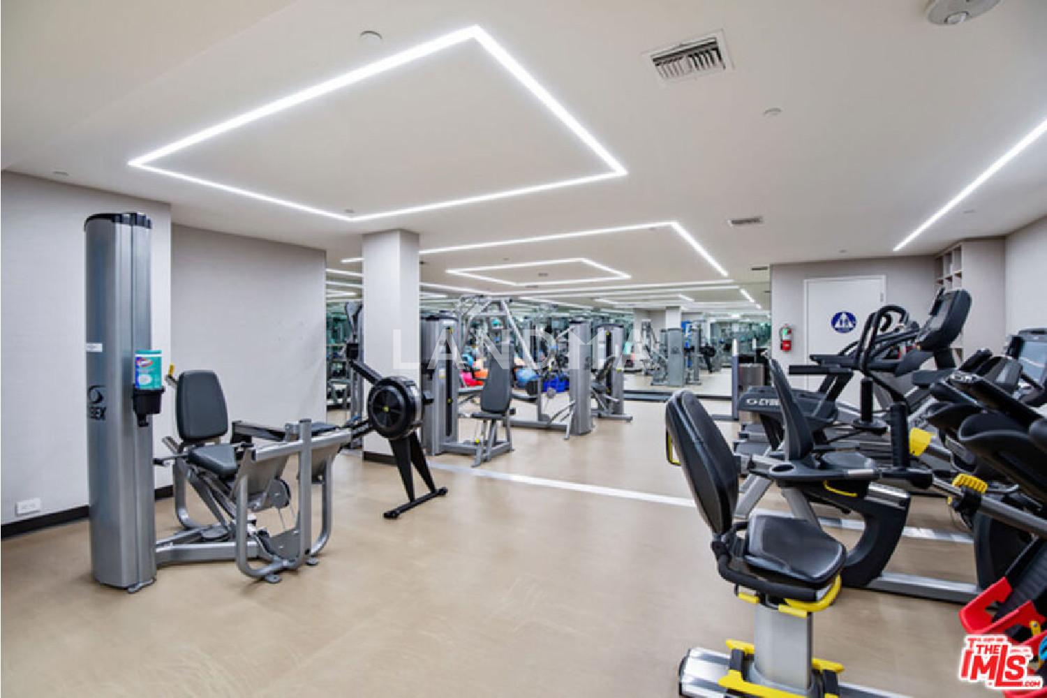 211 S Spalding Drive #N104 官网图片 32
