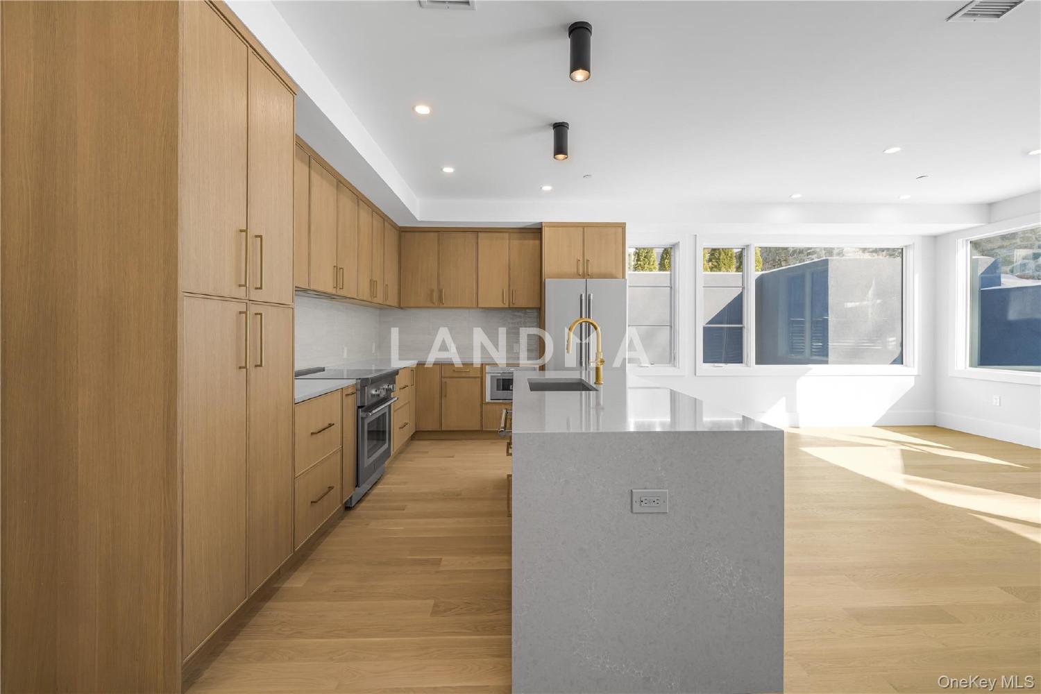 156 Palisade Street  Unit A 官网图片 2