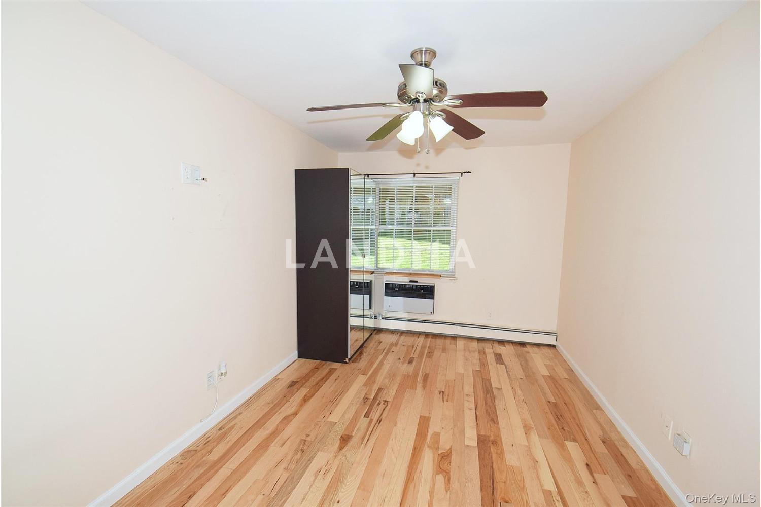 12-32 Diane Place  Unit 204 L 官网图片 8