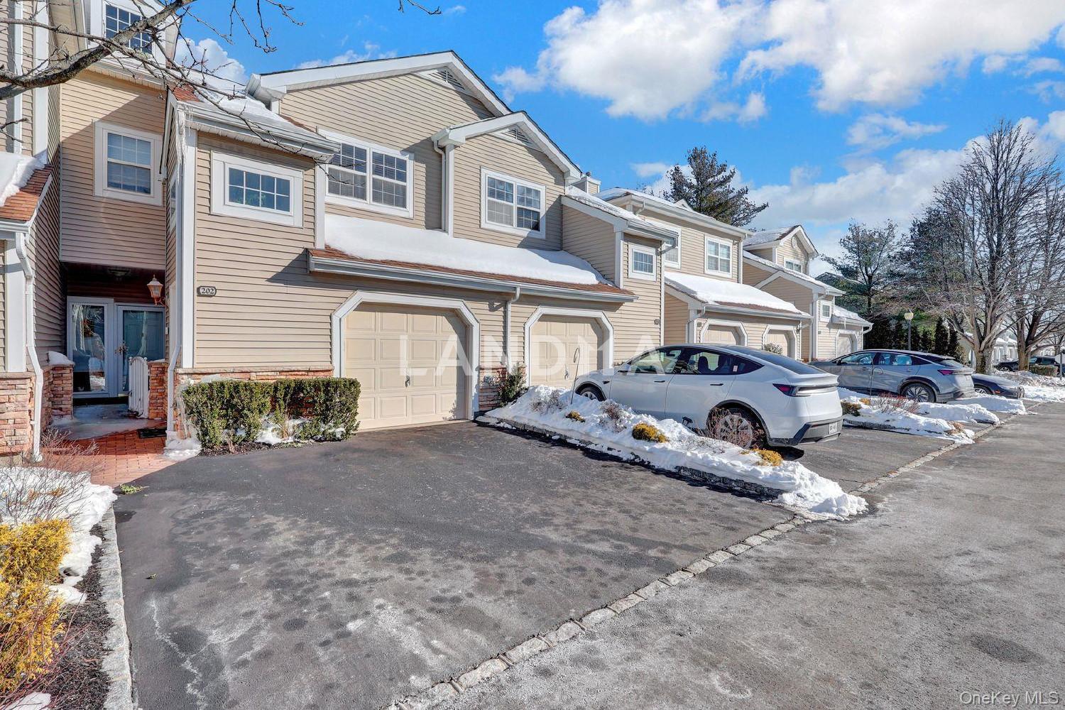 202 Carriage Lane