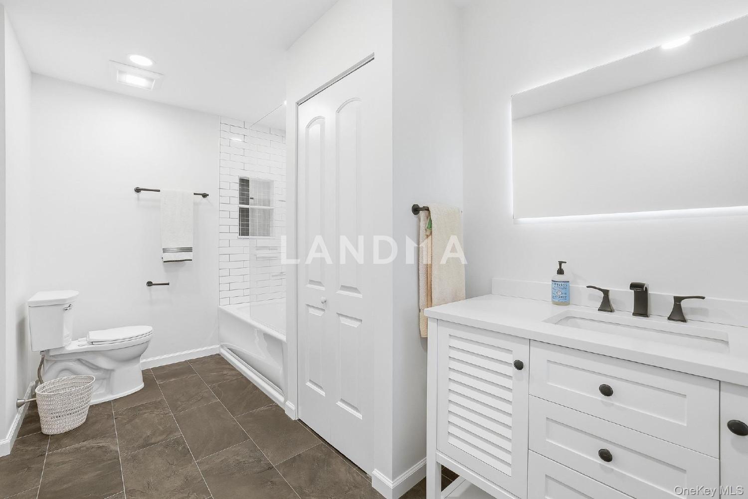 25 Barker Street  Unit 315 官网图片 21