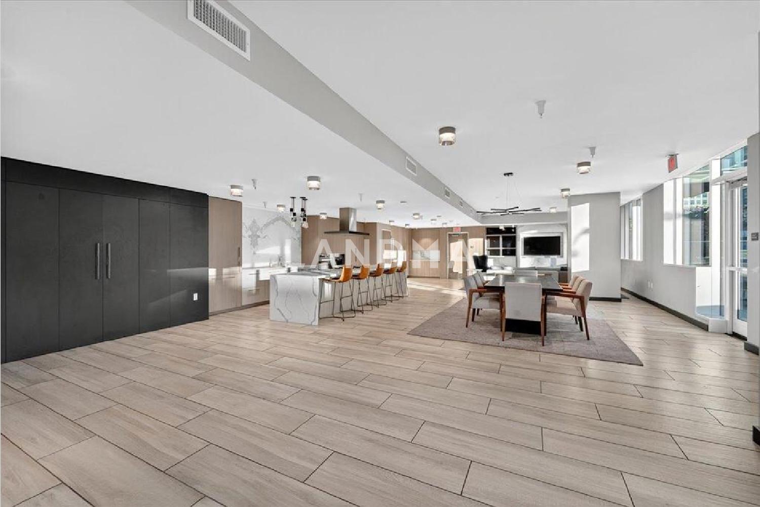 188 W Saint James Street #11101 官网图片 71