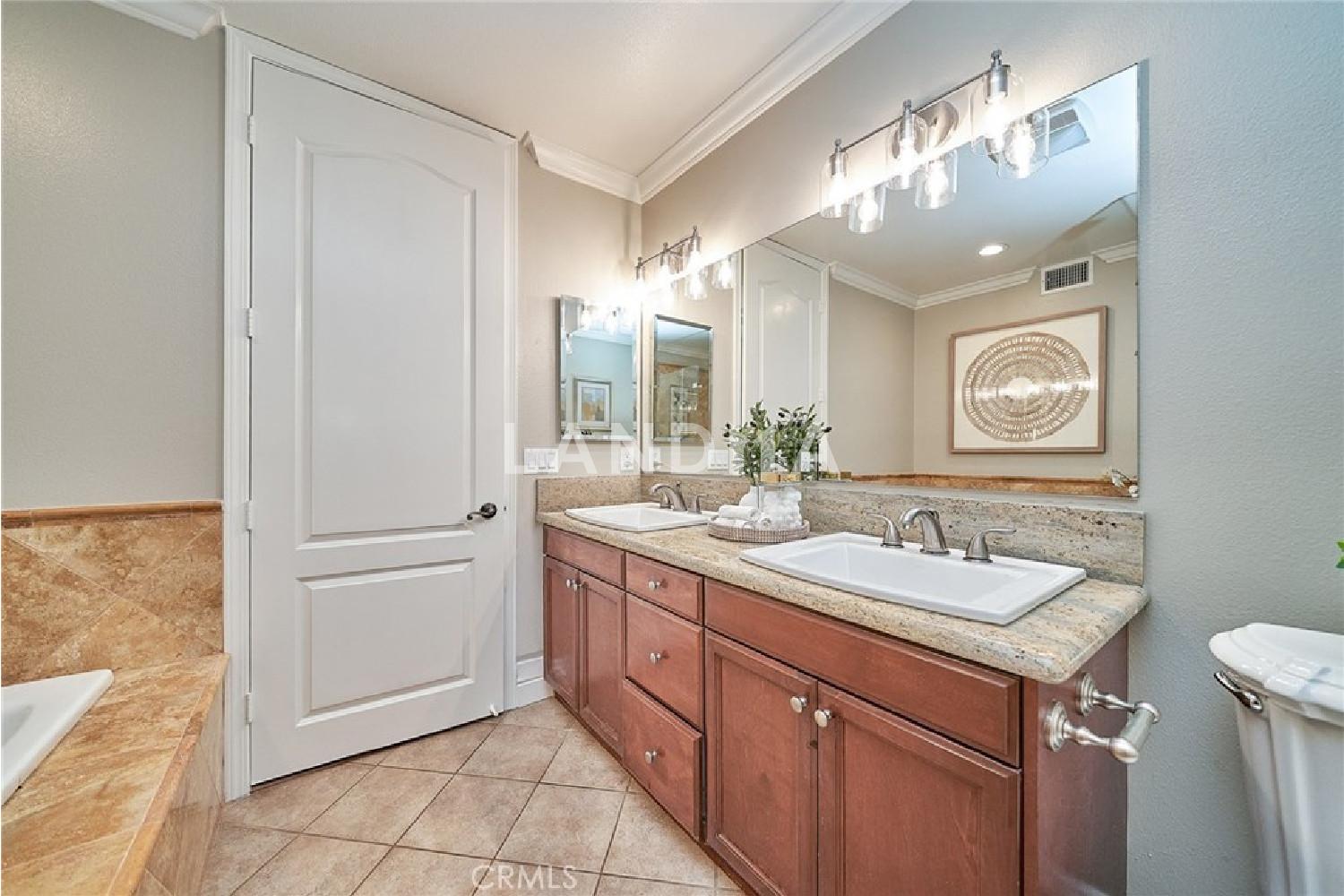 681 S Norton Avenue #107 官网图片 26