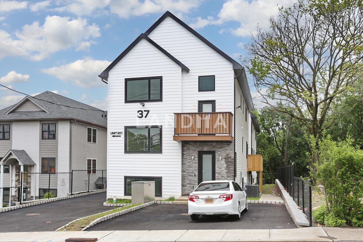 37 Ewing Avenue  Unit 201 官网图片 2