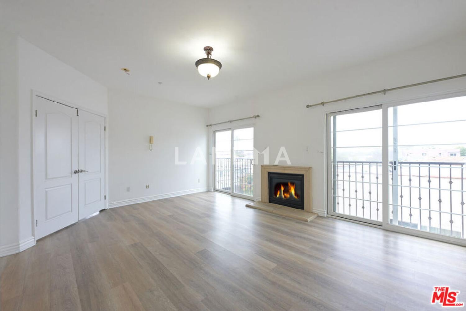 8555 Cashio Street #PH4 官网图片 18