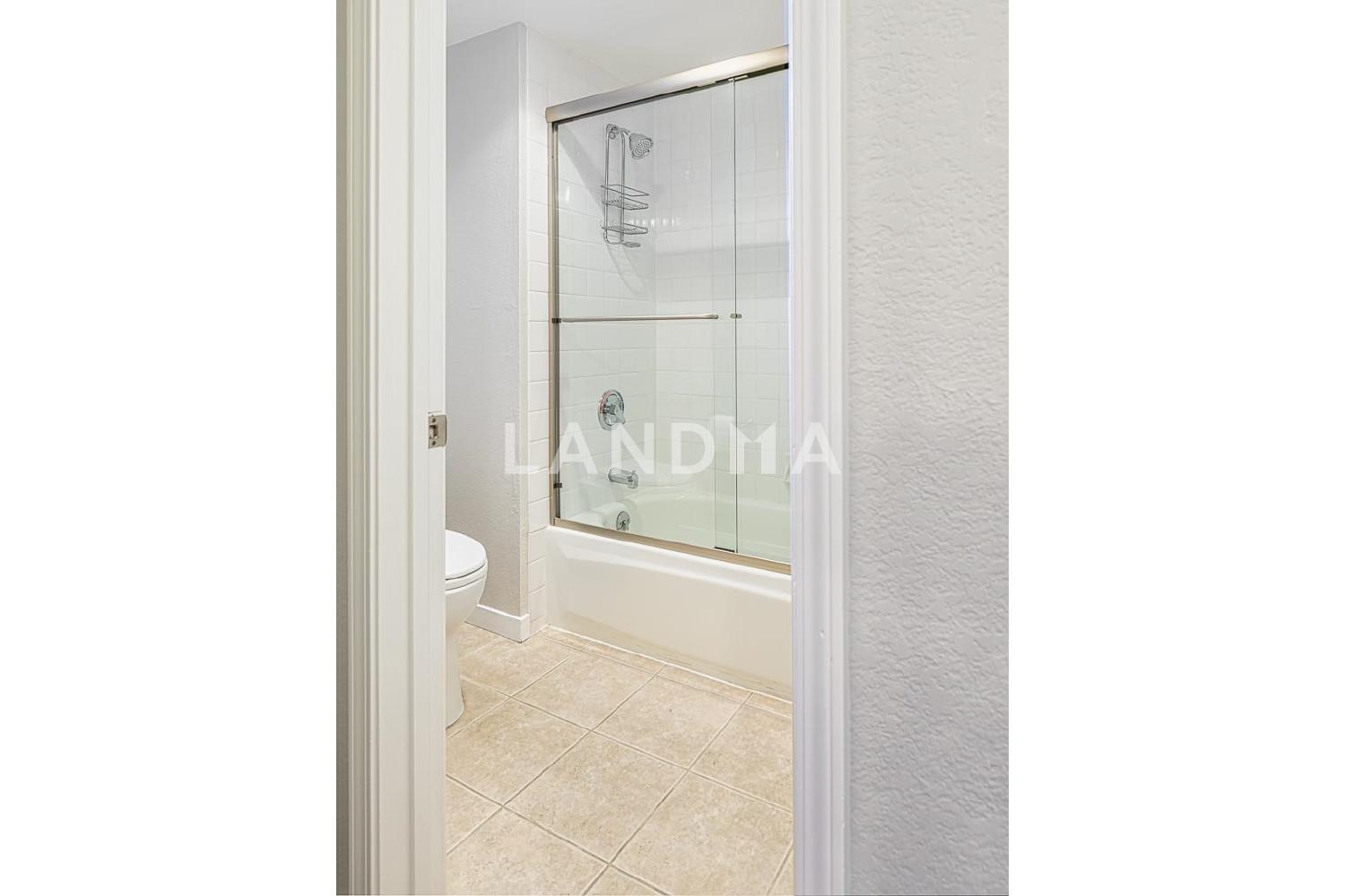 1201 Brickyard Way #112 官网图片 16