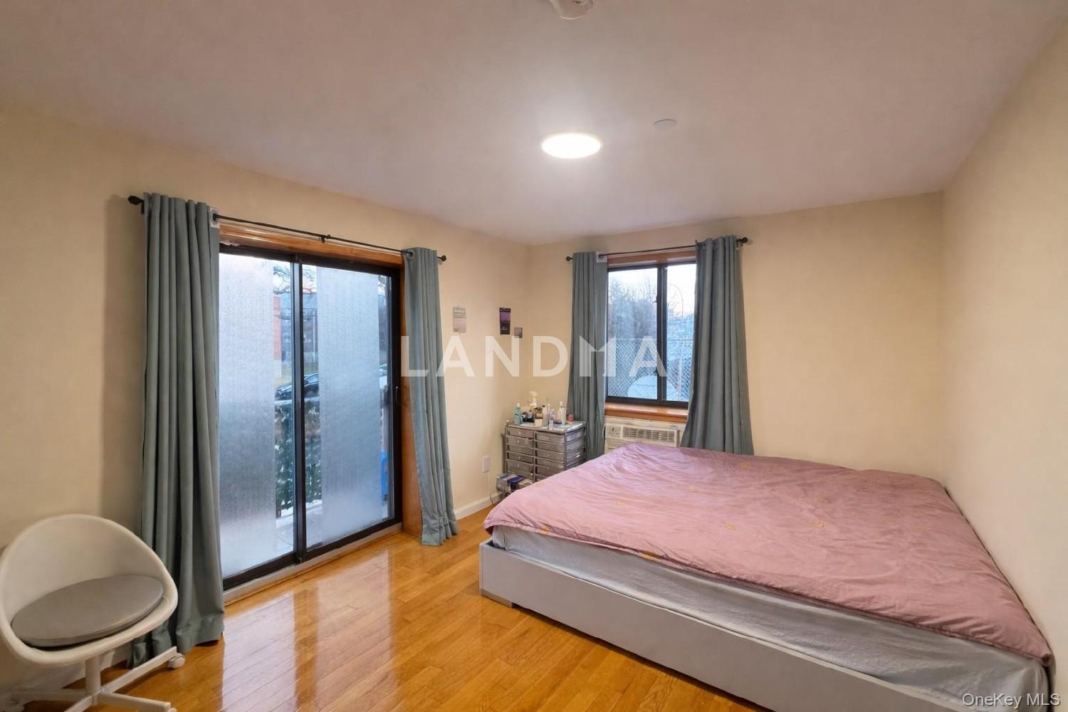 7548 Parsons Boulevard  Unit 2A 官网图片 4