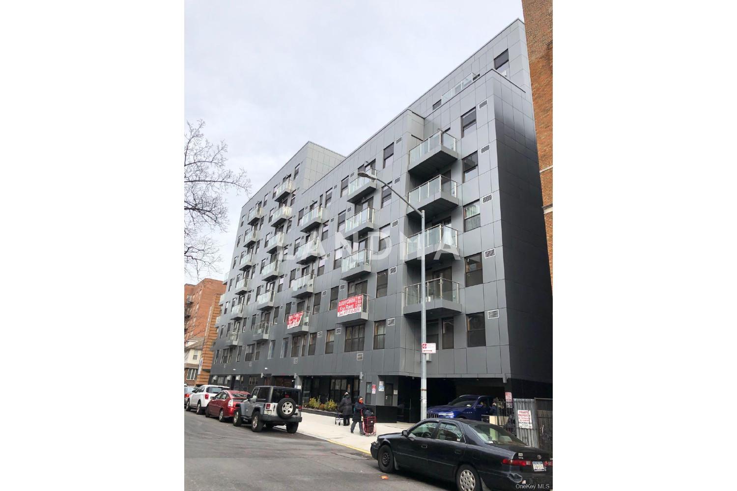 1587 E 19th Street  Unit 5A