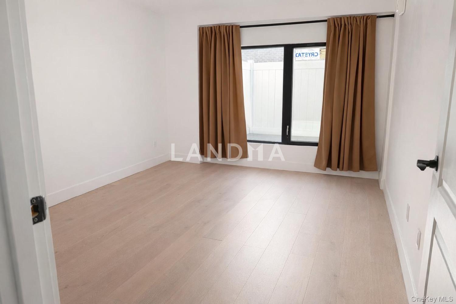 52-16 Roosevelt Avenue  Unit 2C 官网图片 2