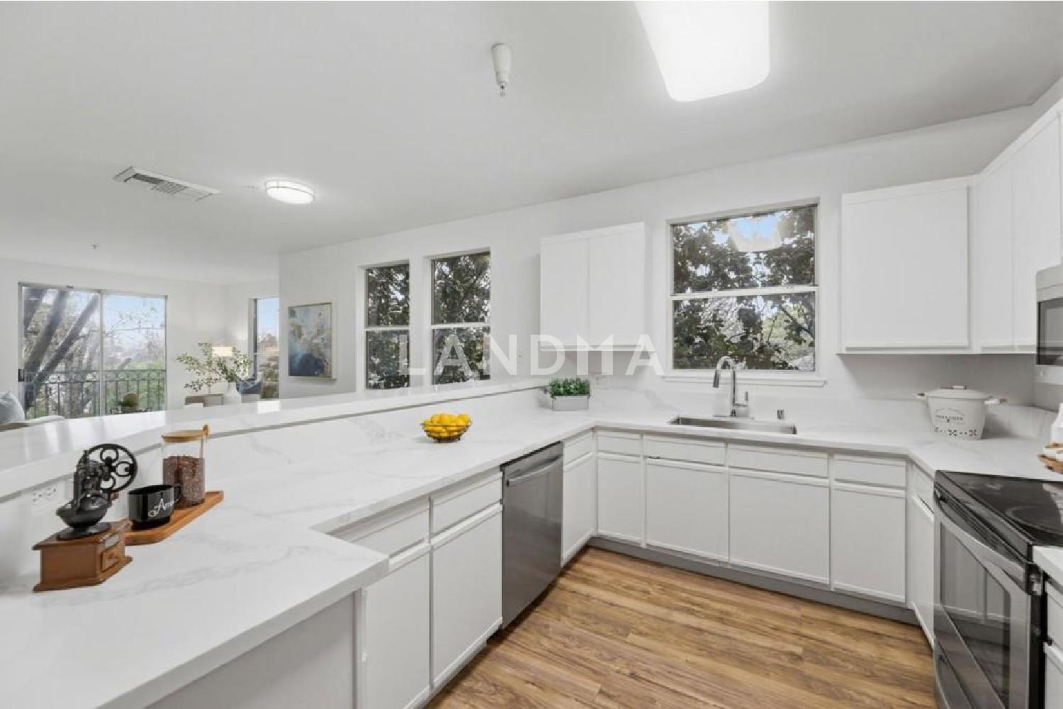 951 S 12th Street #220 官网图片 10
