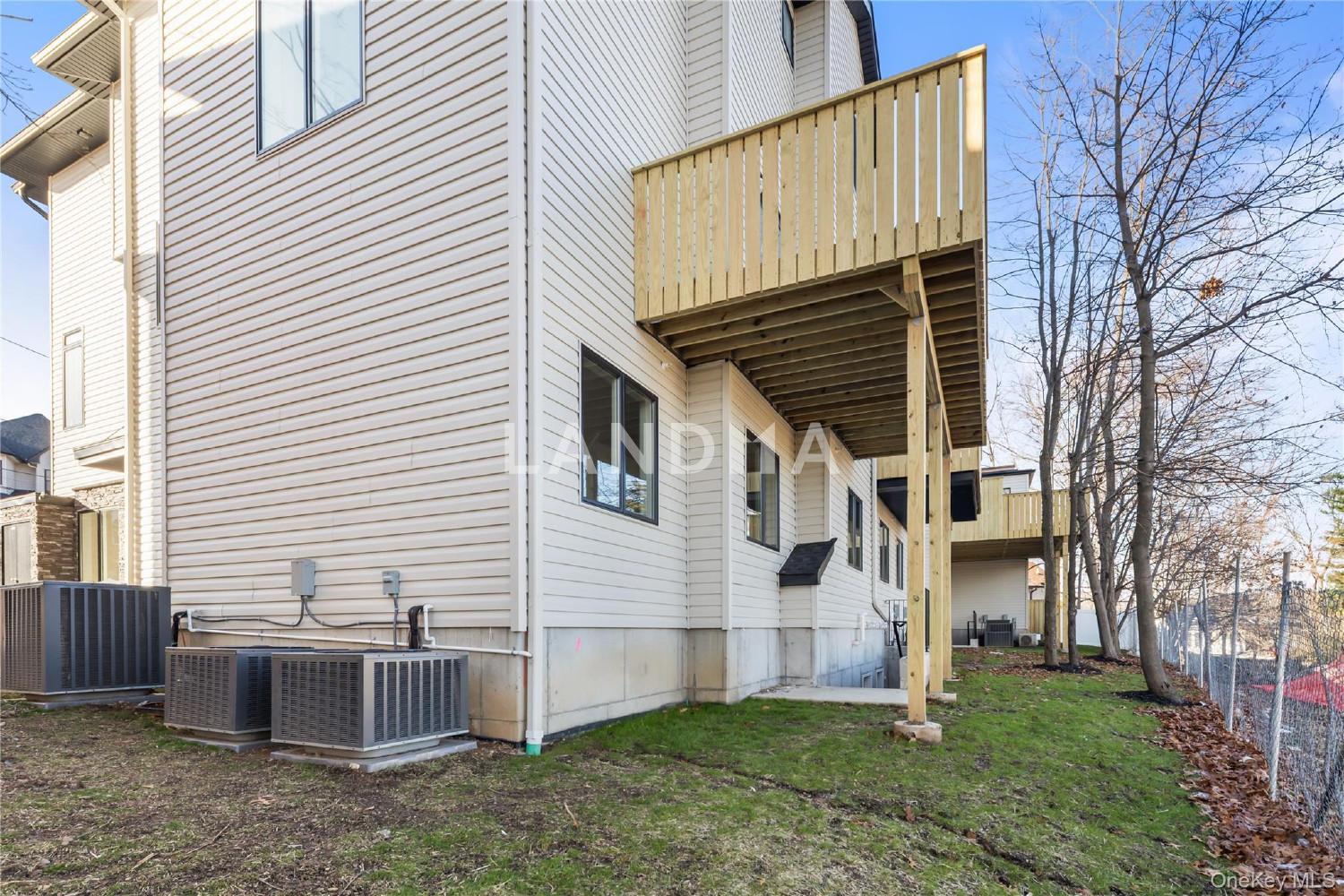 5 Jeffrey Place Unit 112 官网图片 23