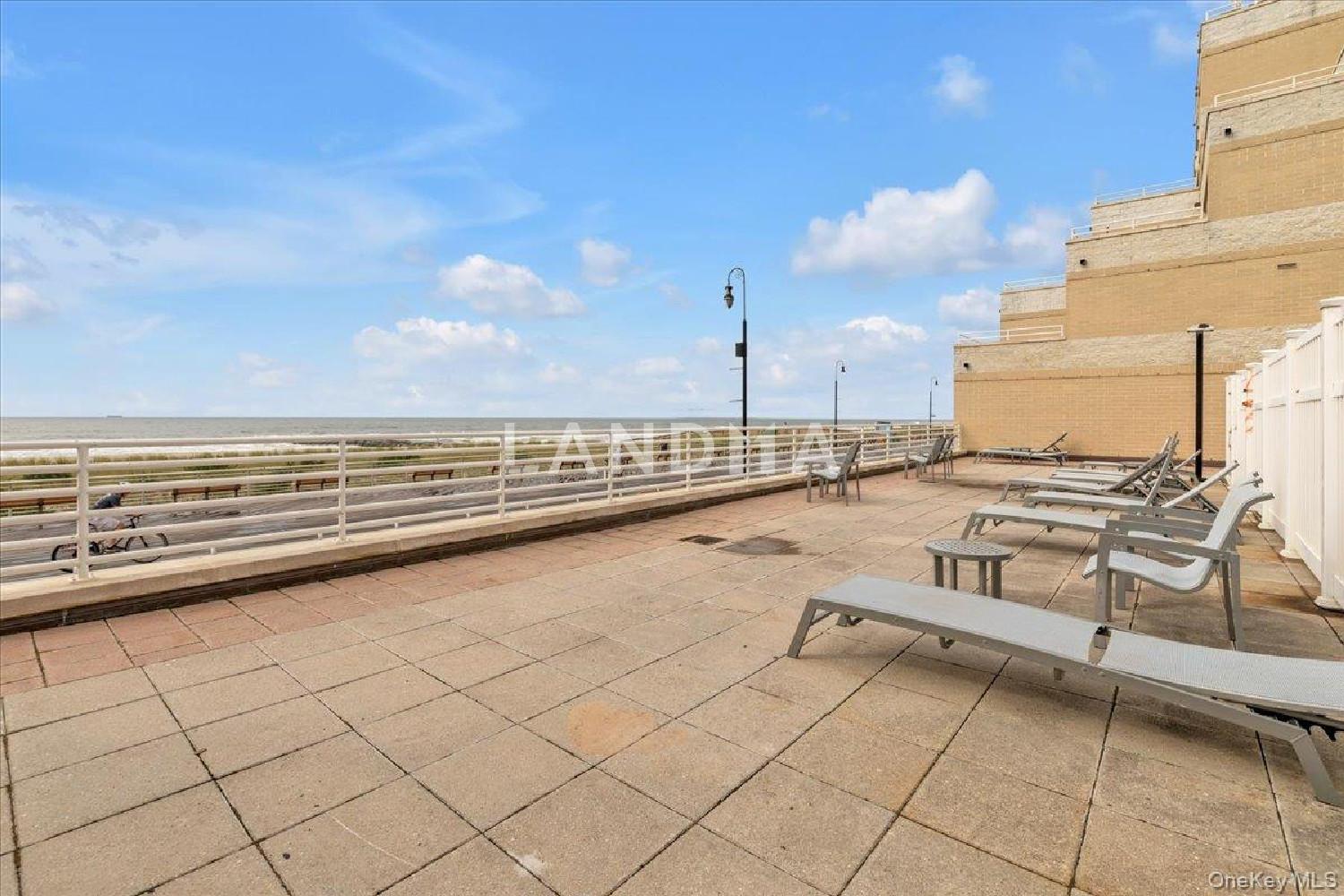 450 W Broadway  Unit 1A 官网图片 25