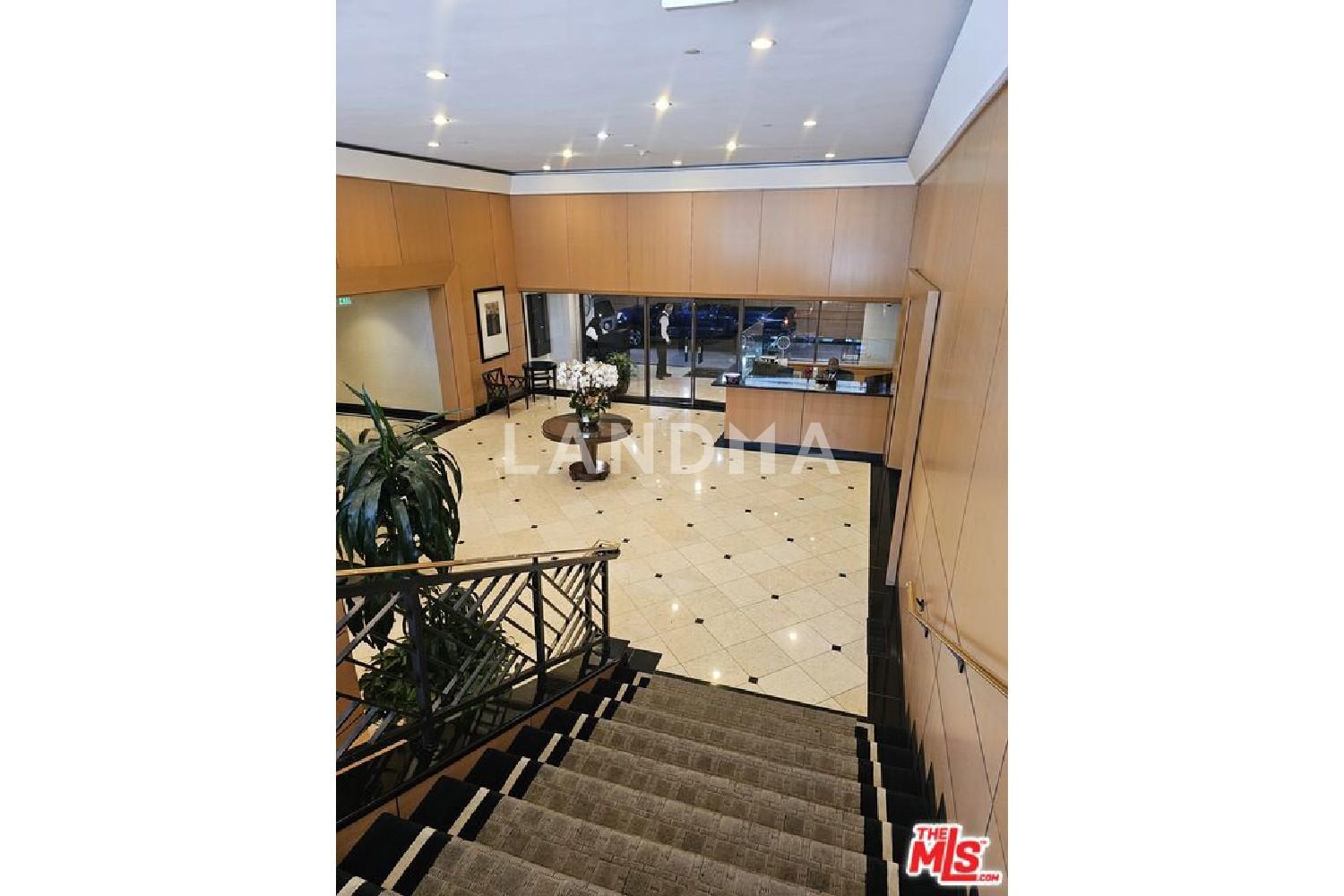 211 S Spalding Drive #N104 官网图片 28