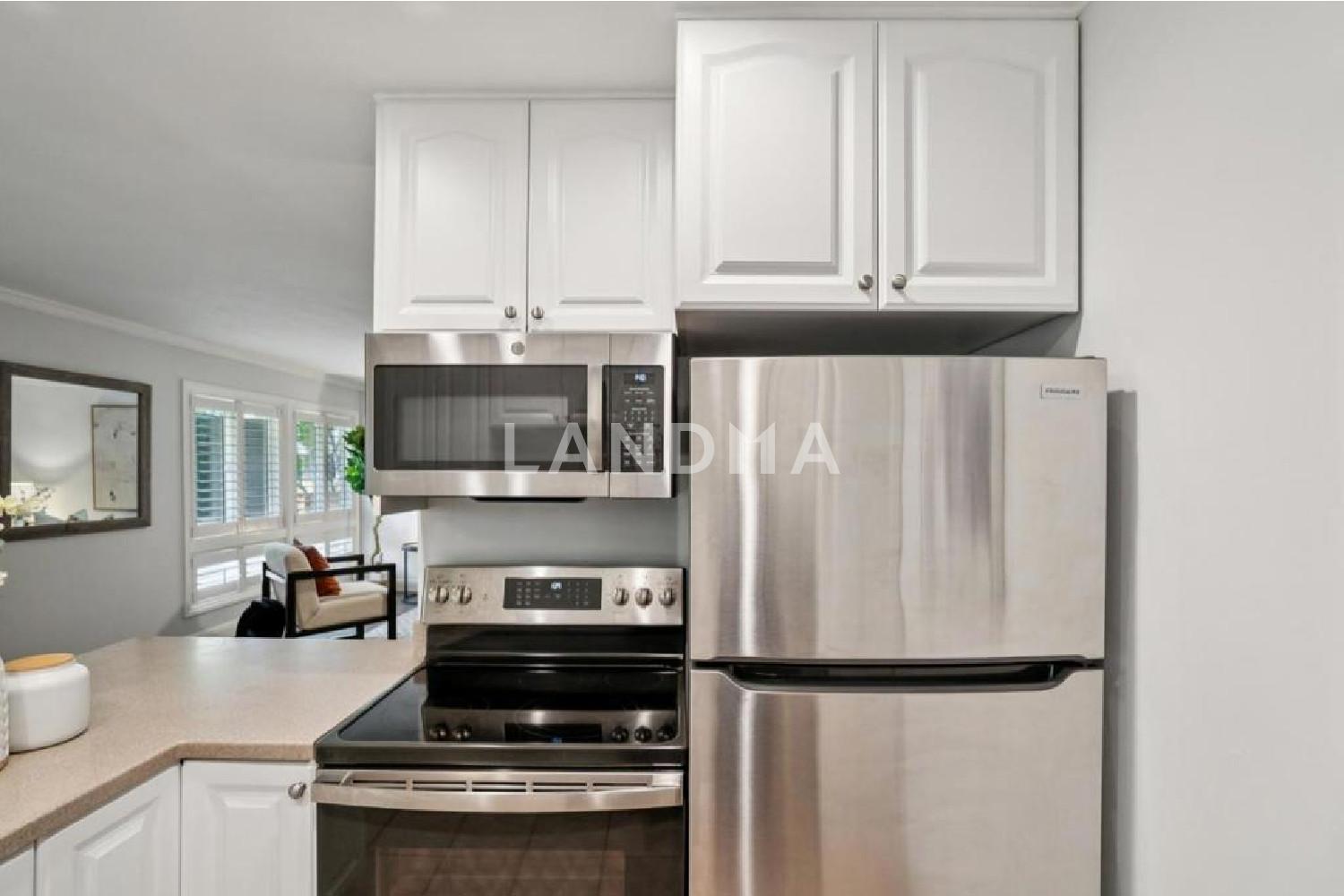 3033 Los Prados Street #229 官网图片 8