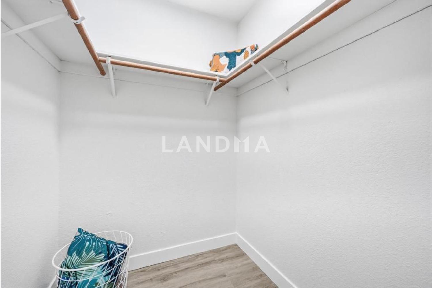3705 Terstena Place #201 官网图片 16