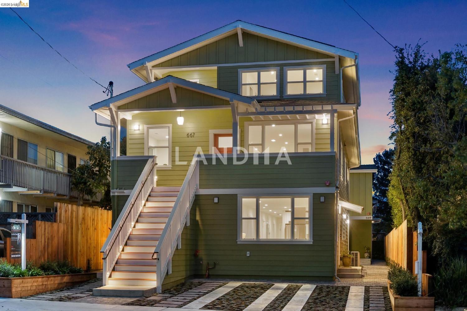 667 Alcatraz Ave