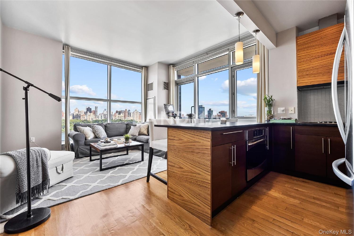 11-24 31st Avenue  Unit 12A 官网图片 9