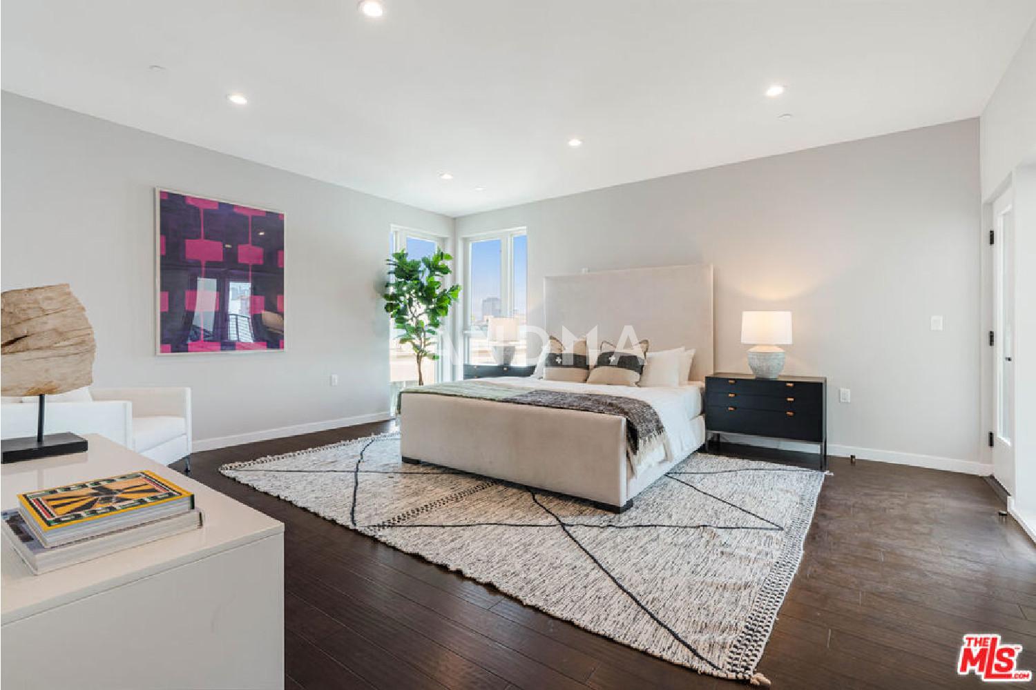 1729 S Barrington Avenue #2 官网图片 16