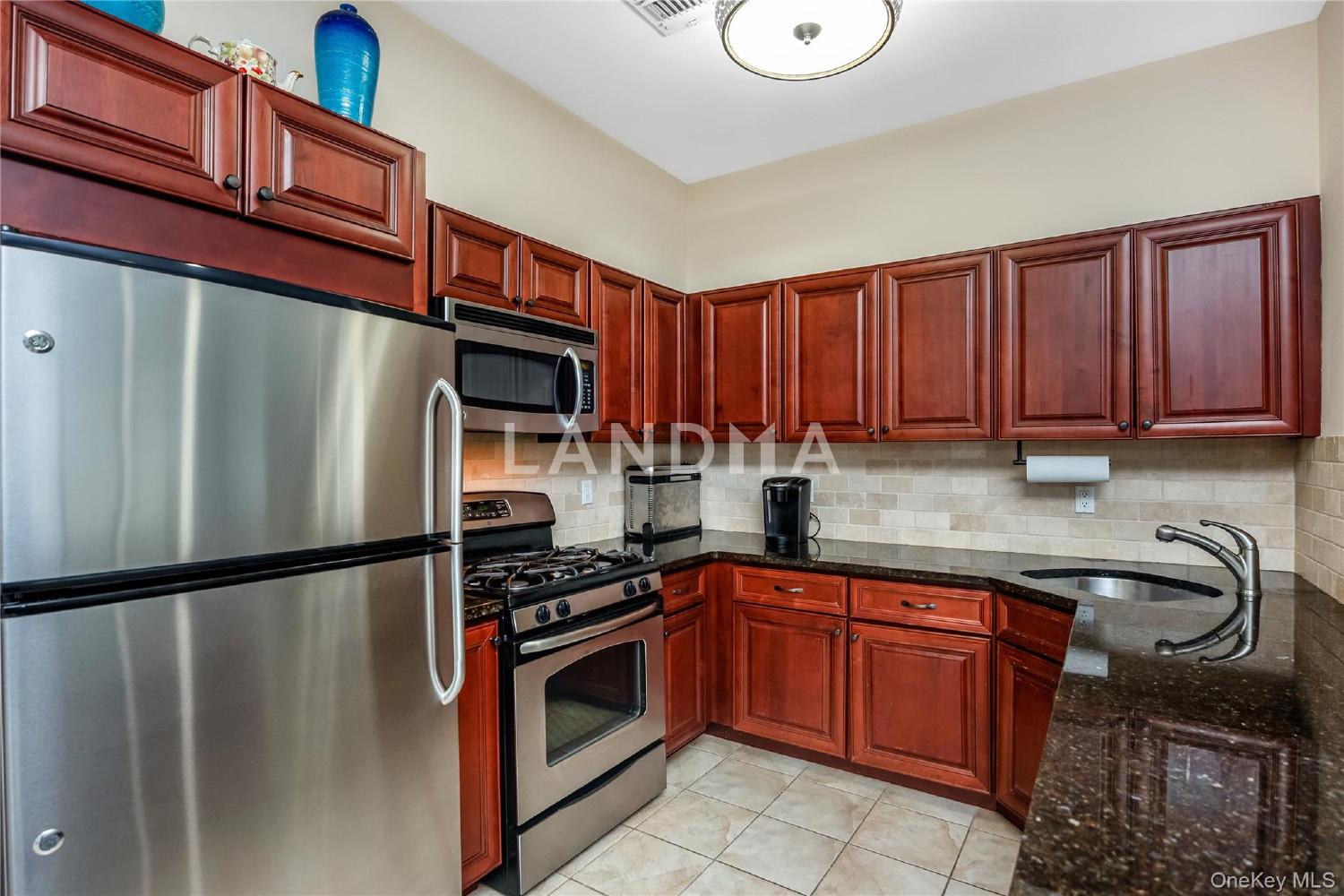 116 Stewart Avenue  Unit B 官网图片 7