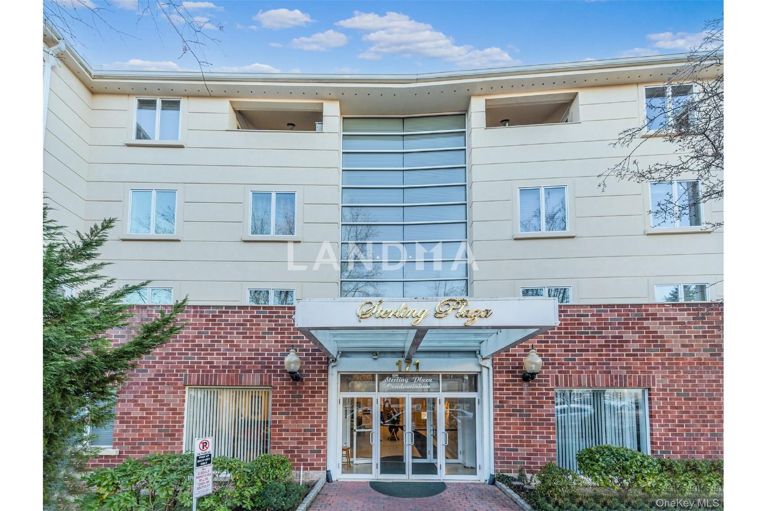 171 Great Neck Road  Unit 1F