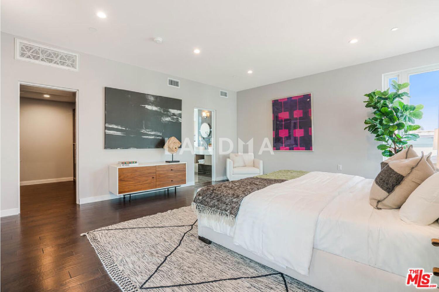 1729 S Barrington Avenue #2 官网图片 17