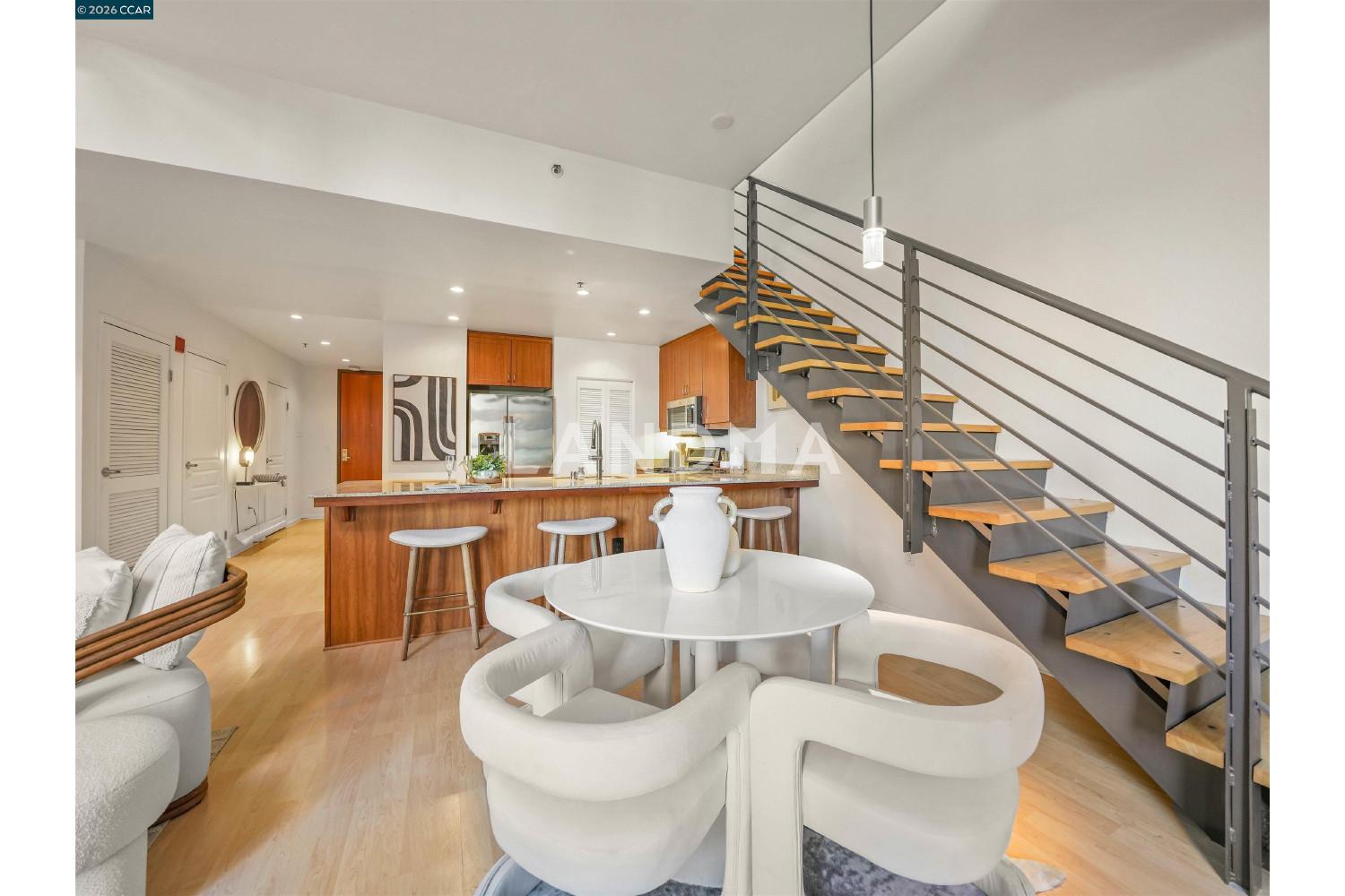 5855 Horton Street #526 官网图片 12