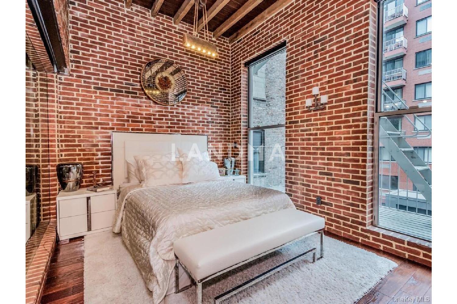 224 E 14th Street  Unit 1 官网图片 5
