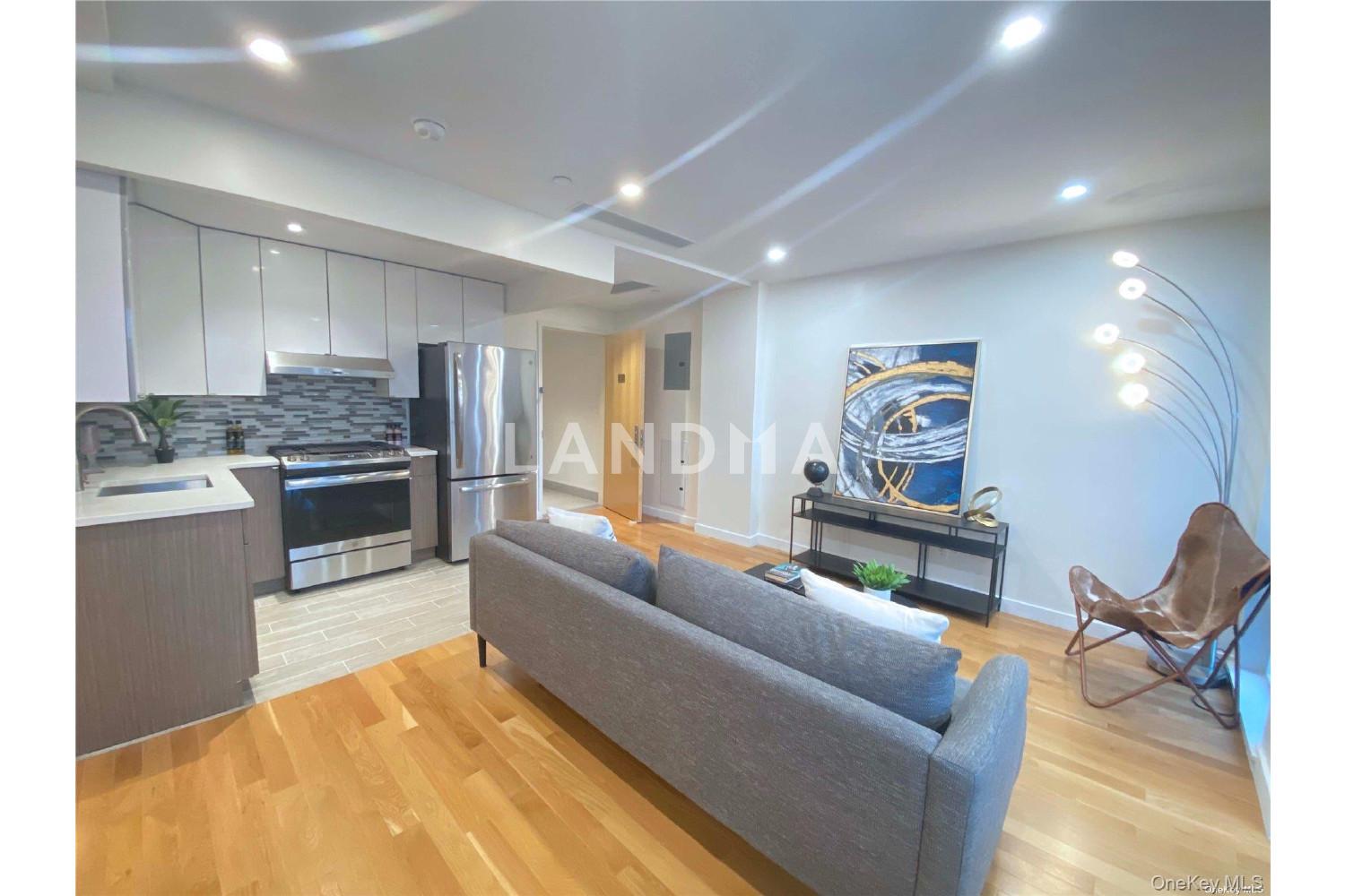 42-23 Parsons Boulevard  Unit 1E 官网图片 24