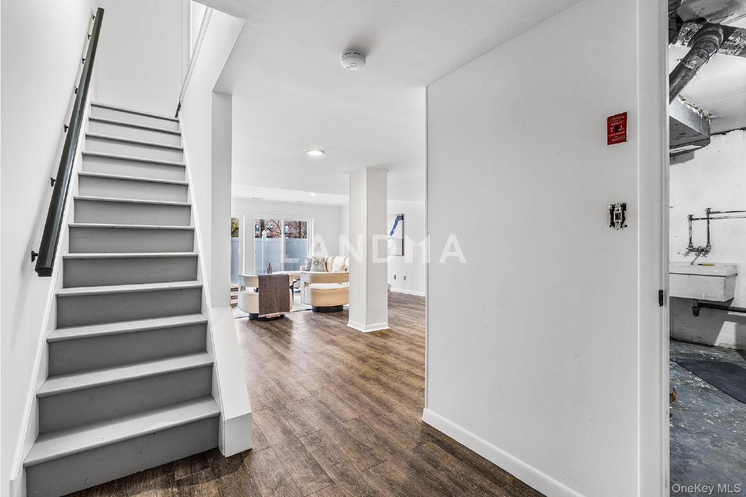 25 Barker Street  Unit 406 官网图片 25