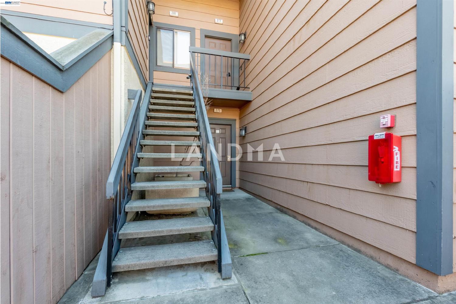 277 Hackamore Cmn