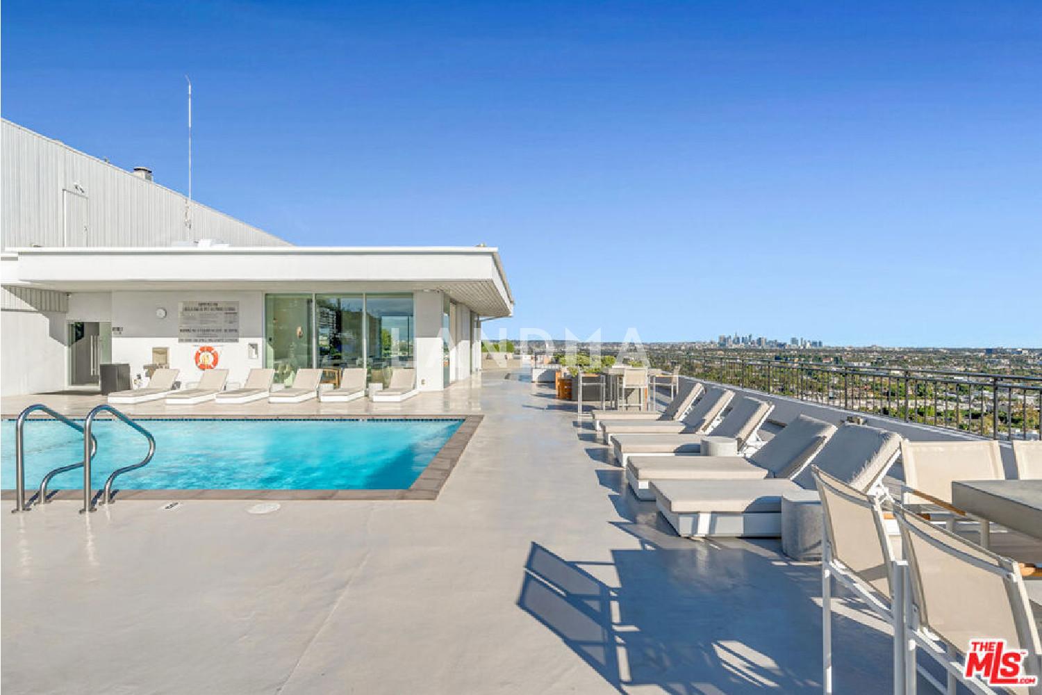 1100 Alta Loma Road #1404 官网图片 26