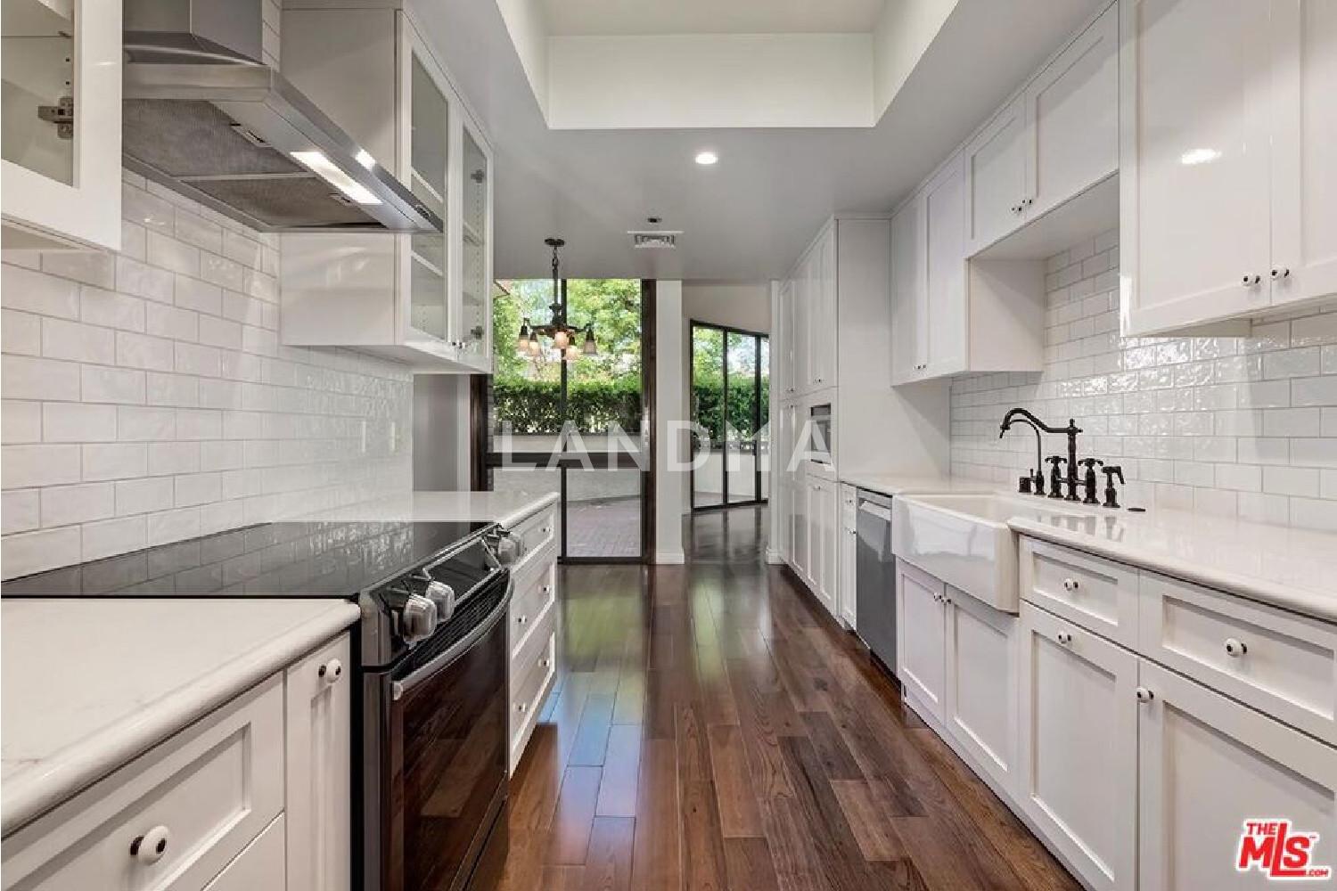 300 N Swall Drive #106 官网图片 10