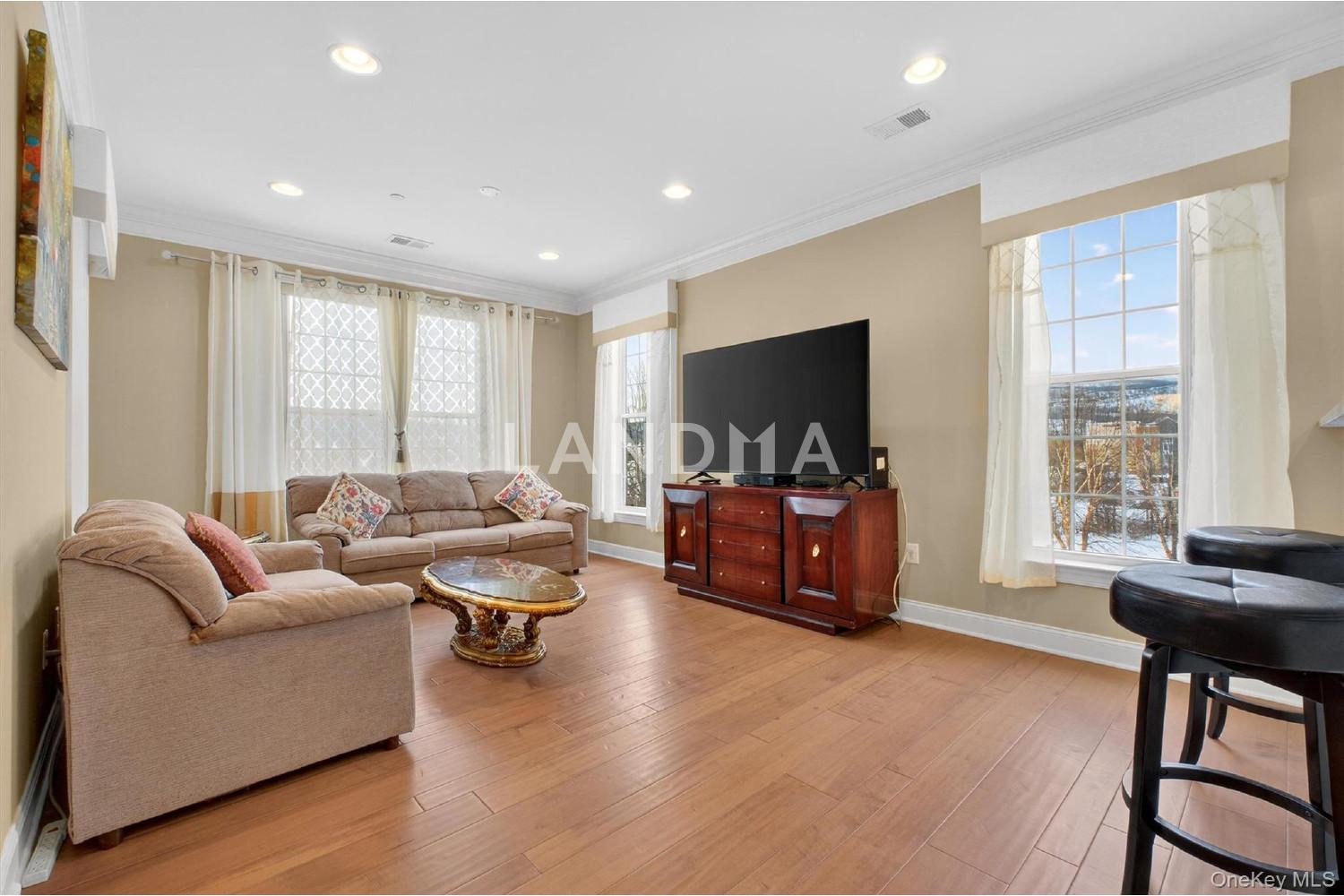 734 Regency Drive 官网图片 23