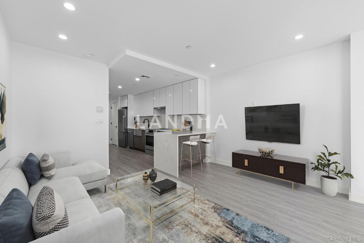 46-40 Vernon Boulevard  Unit 3B