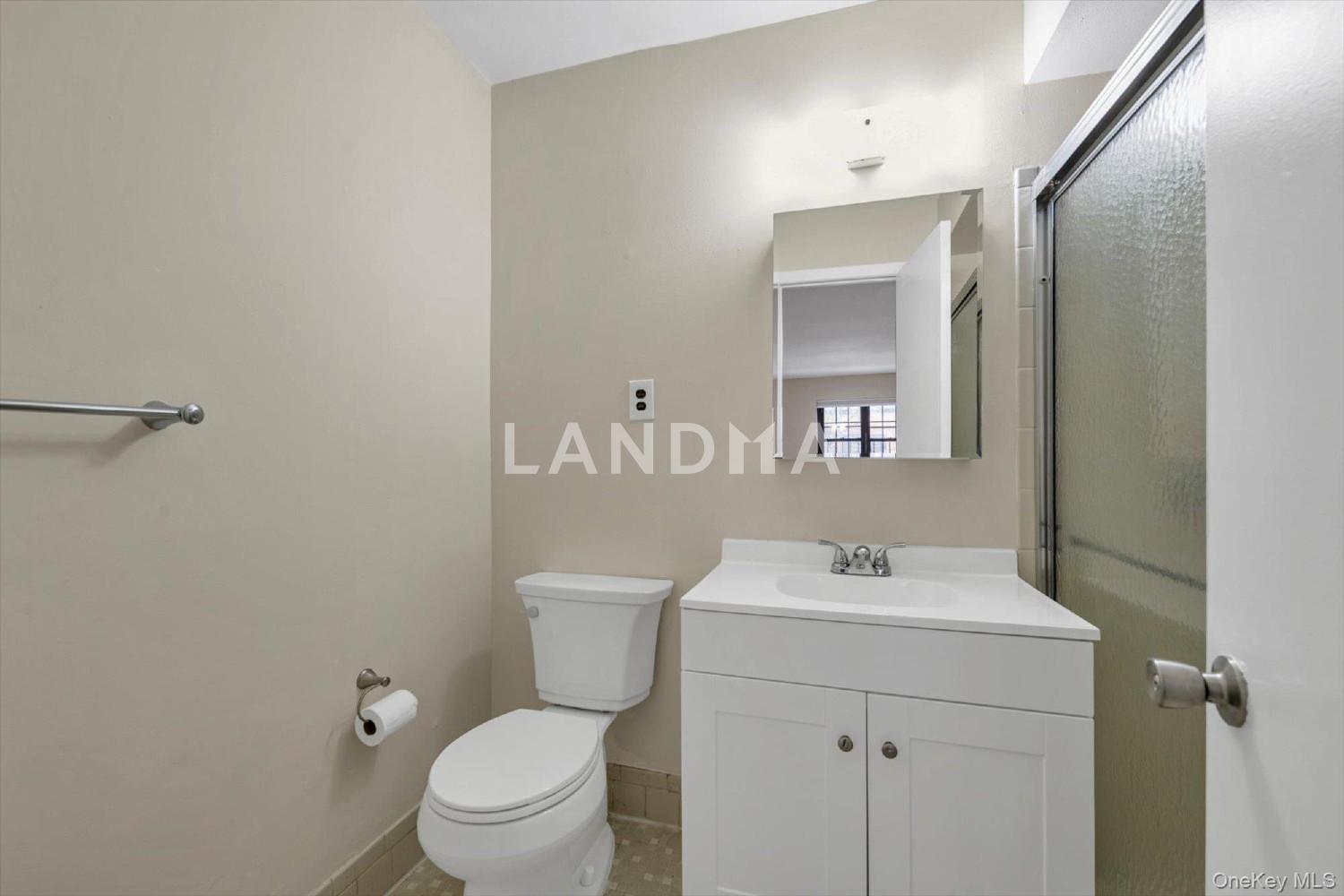 22030 64th Avenue  Unit 2Fl. 官网图片 12