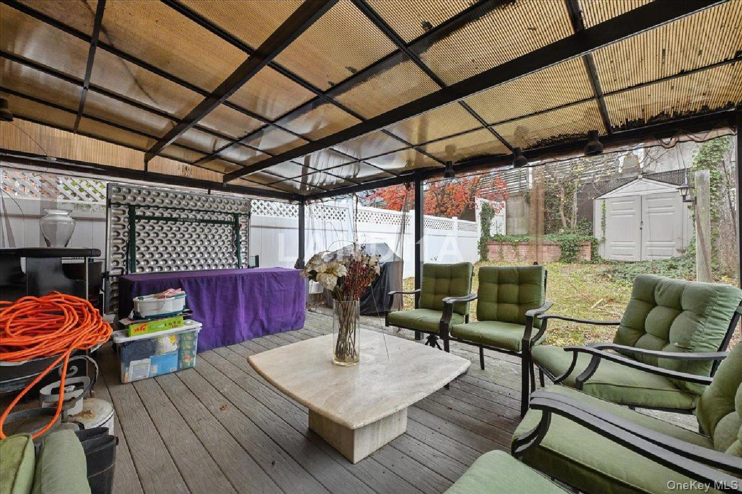 6239 Douglaston Parkway  Unit 19 官网图片 24
