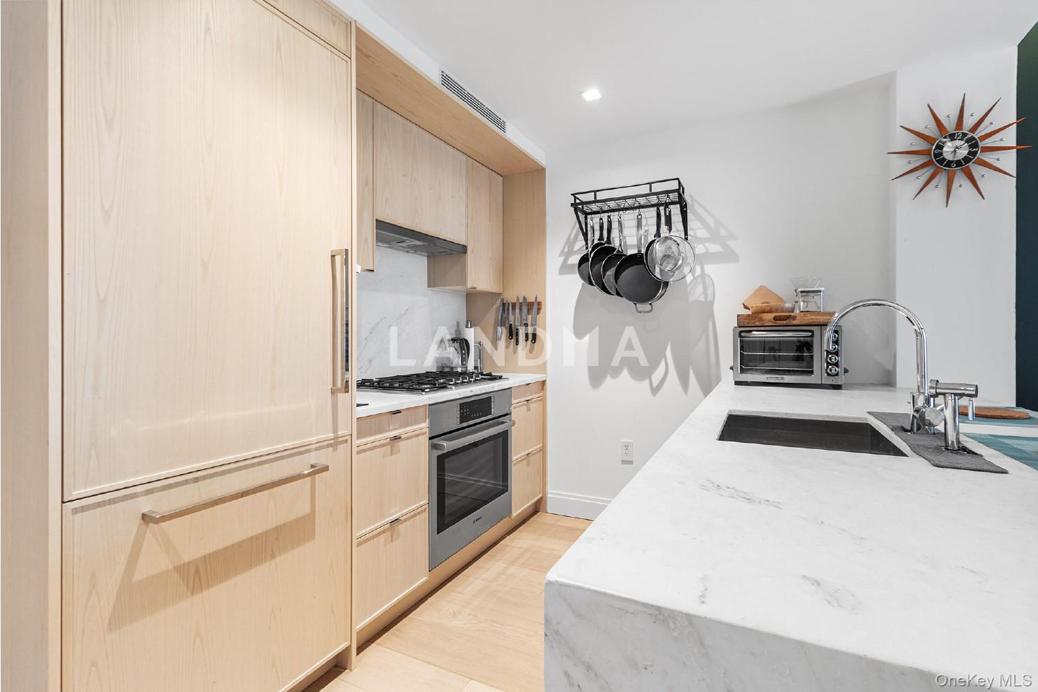 37-14 34th Street  Unit N3E 官网图片 4