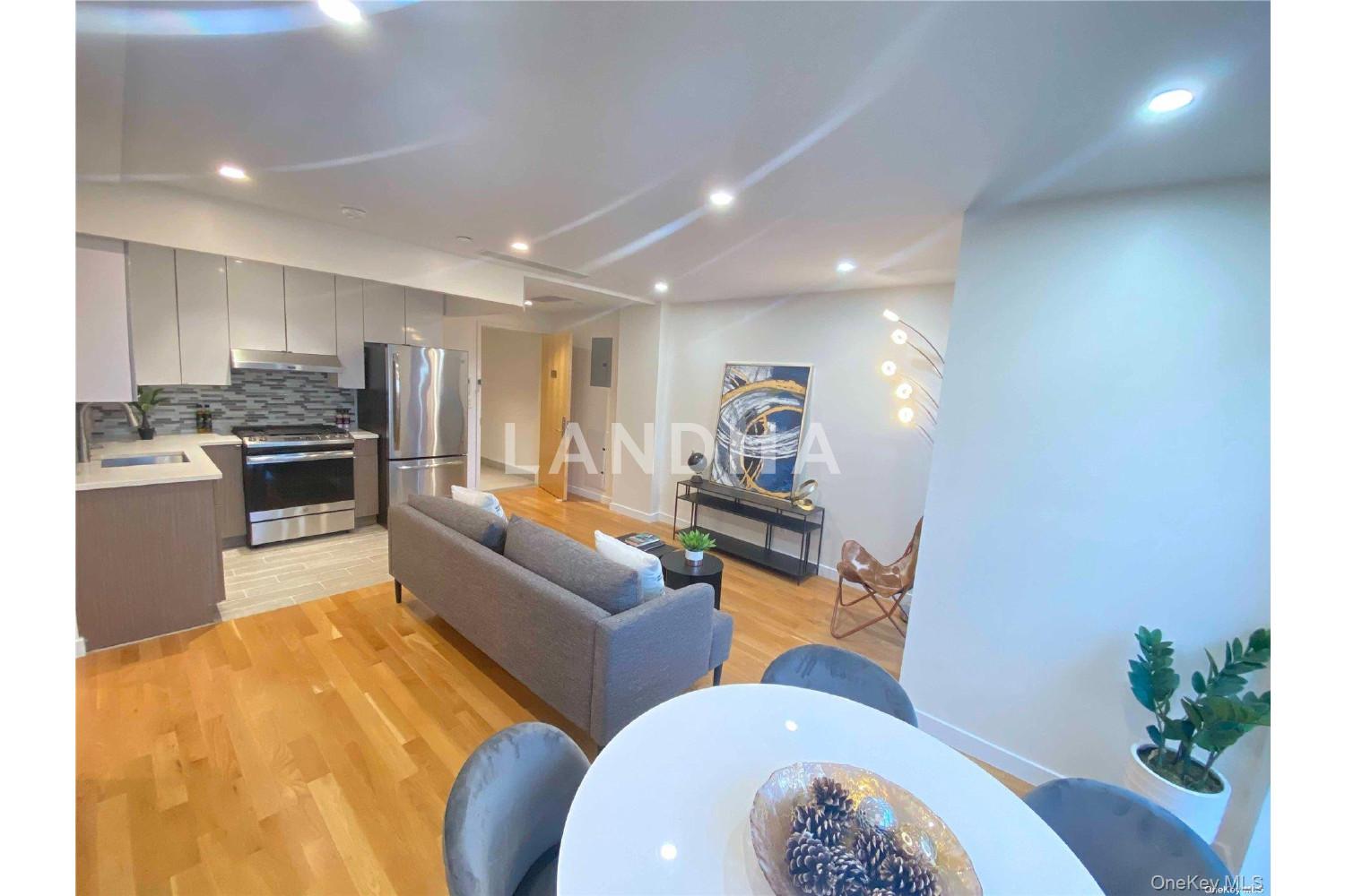 42-23 Parsons Boulevard  Unit 1E 官网图片 17