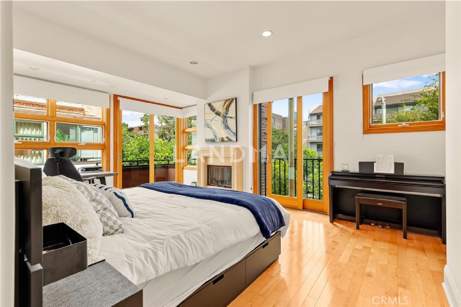 2323 S Beverly Glen Boulevard #9 官网图片 30
