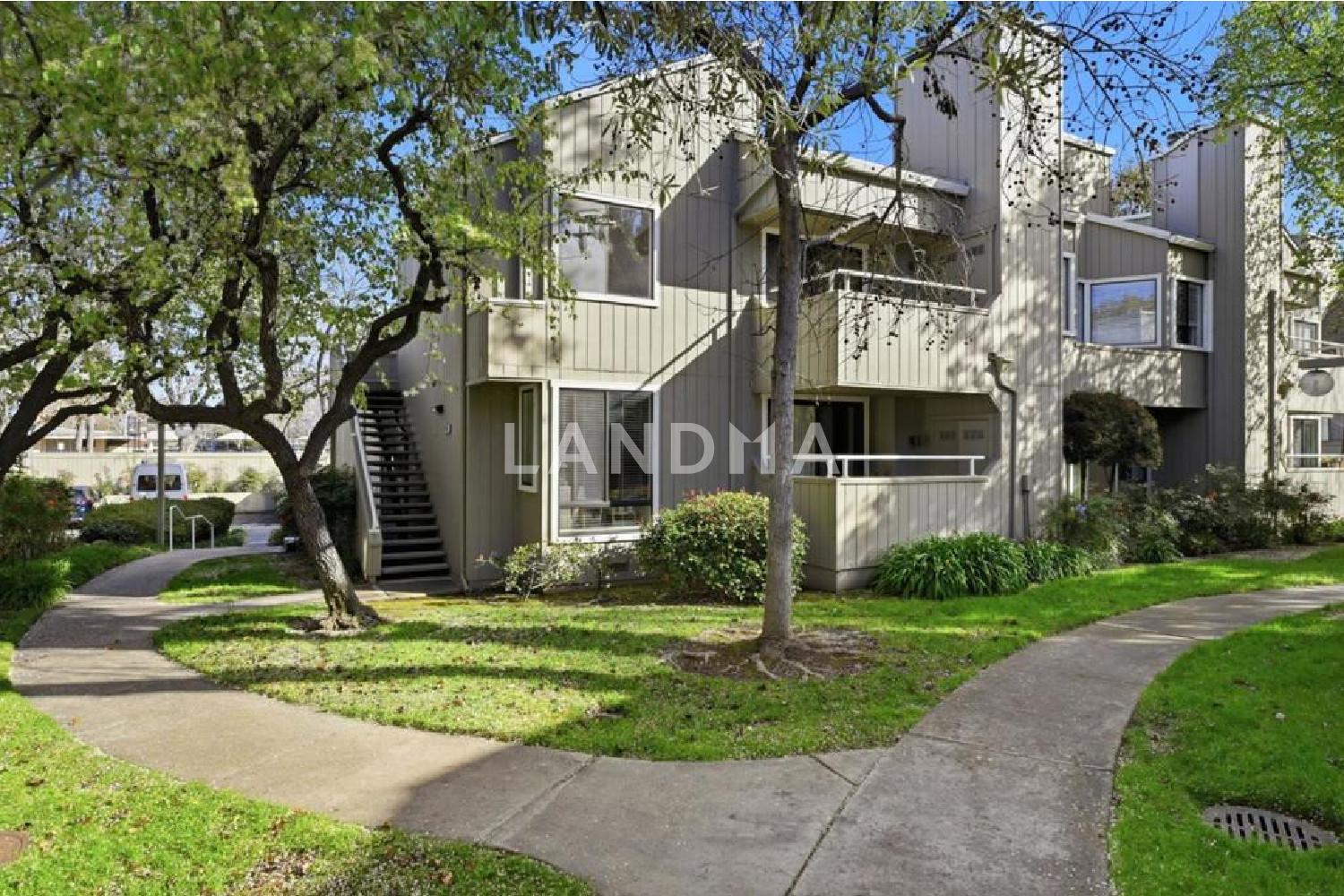 1776 Braddock Court