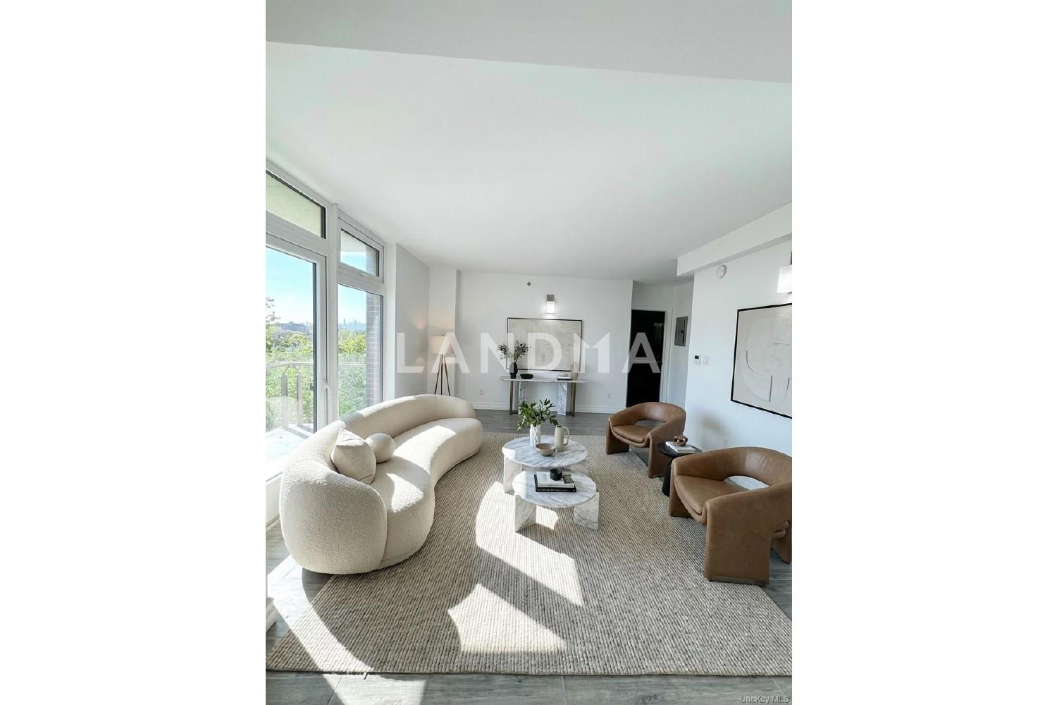 65-18 Austin St, Unit 7H