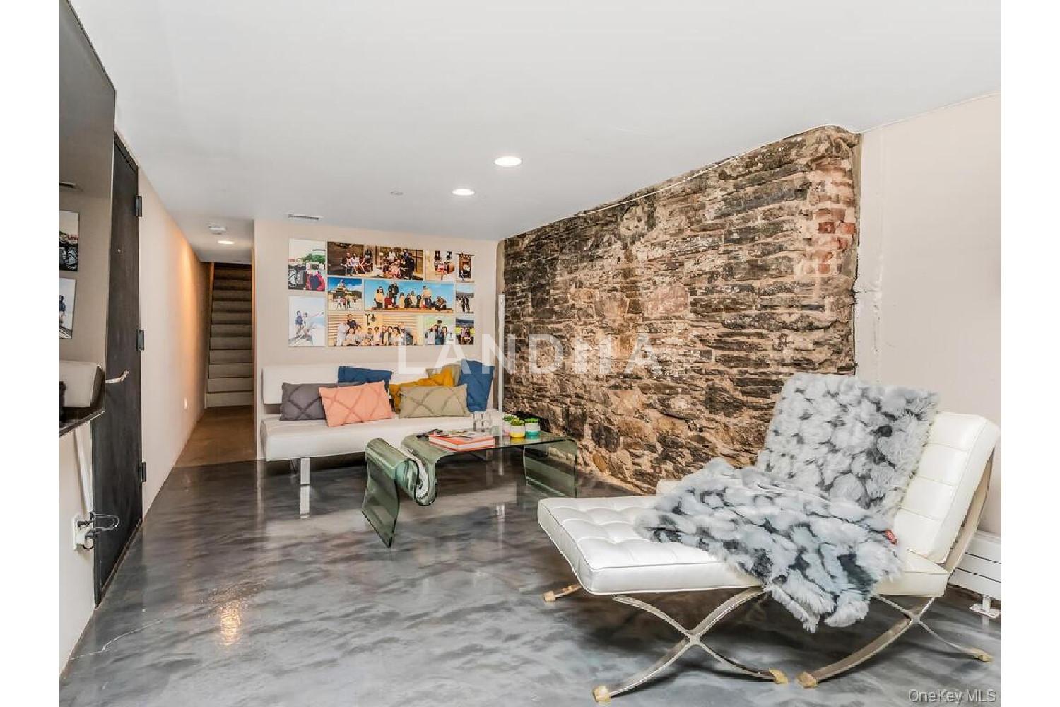 224 E 14th Street  Unit 1 官网图片 8