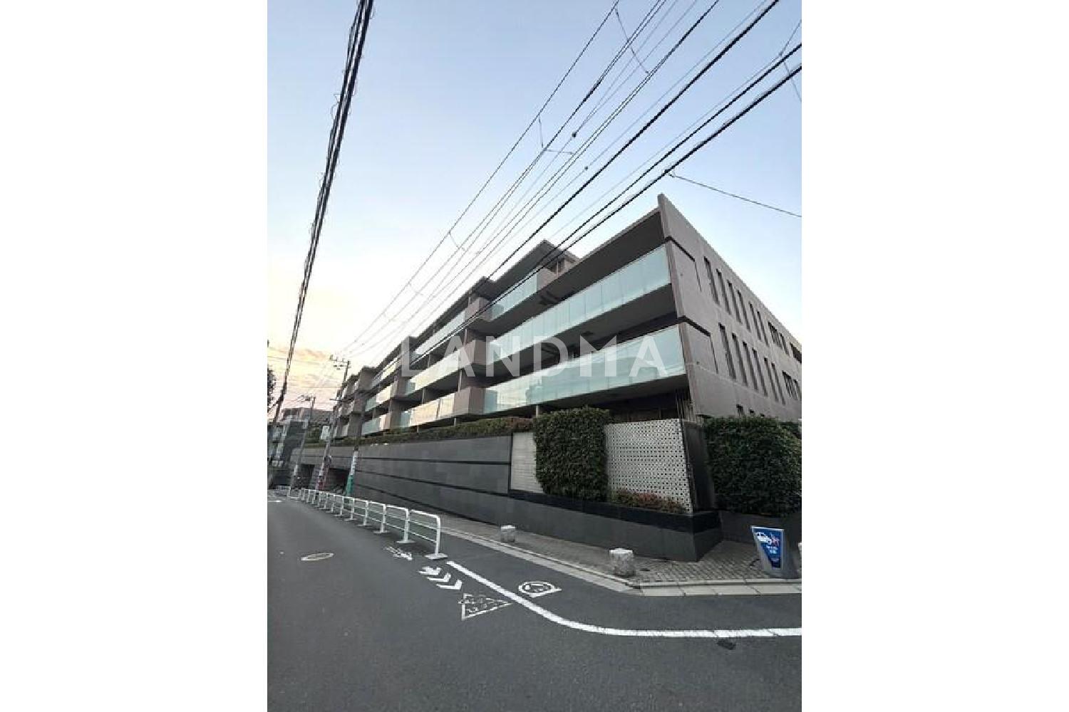 パークハウス諏訪山PRESENCE